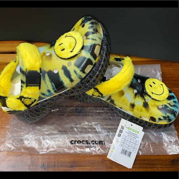CROCS Shoes - Crocs Smiley Edition Bae Clogs
